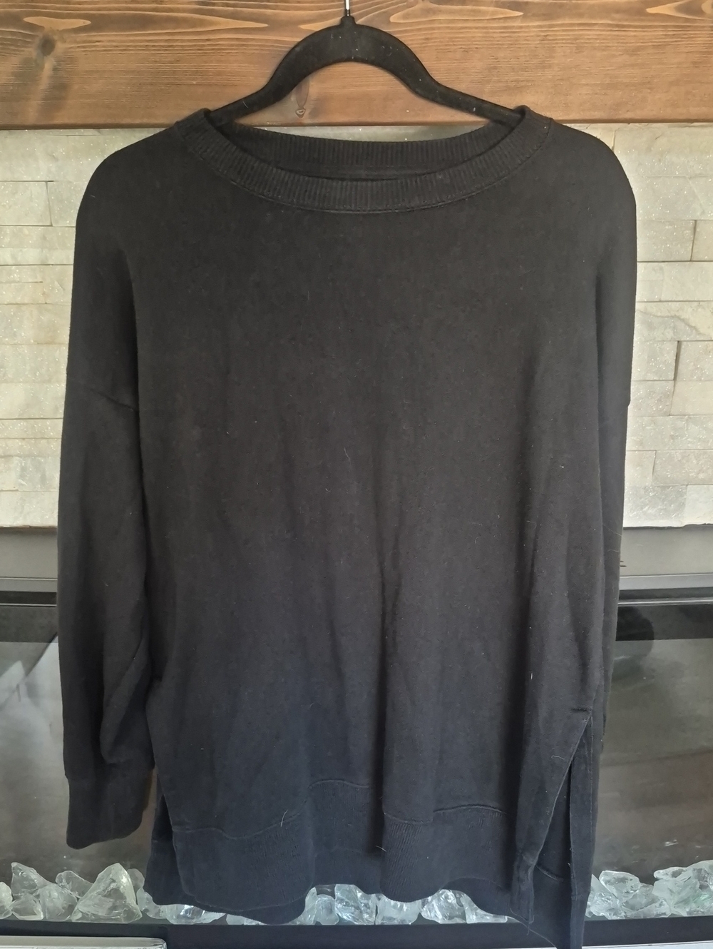 aerie Black Crewneck Sweater - Simple Pullover